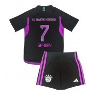 Echipament fotbal Bayern Munich Serge Gnabry #7 Tricou Deplasare 2023-24 pentru copii maneca scurta (+ Pantaloni scurti)